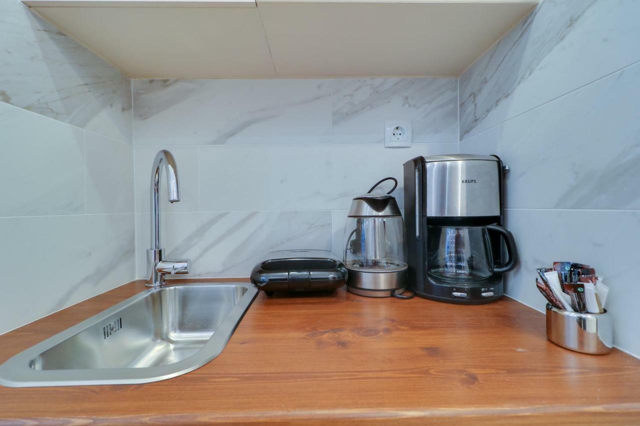 Stylish, Comfy Suite In The Heart Of Athènes Extérieur photo